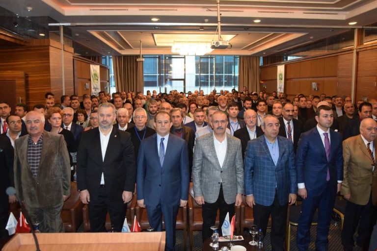 VALİ İBRAHİM TAŞYAPAN, İSTANBUL’DA YAPILAN VAN VAKFI OLAĞAN GENEL KURULUNA KATILDI