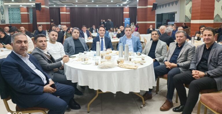 “UMUDA BİR MUM DA SEN YAK”