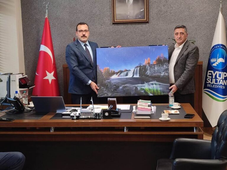 Eyüp Belediye Başkan Yardımcısı hemşehrimiz Av. Uğur Şeker’i makamında ziyaret