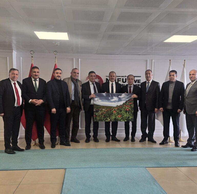 İçişleri Bakanlığı Nüfus ve Vatandaşlık İşleri Genel Müdürü Eski Van Valisi Sayın İbrahim Taşyapan’ı makamında ziyaret
